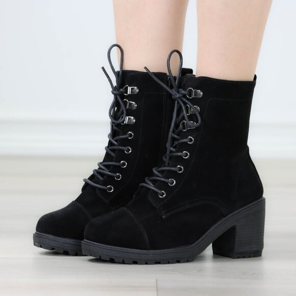 Womens Ankle Boots Lace Up Lug Sole Rubber Low Heel Black Faux Suede - Picture 2 of 12